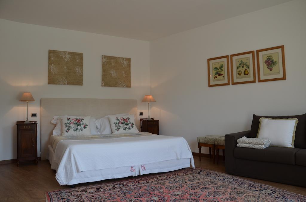 Cascina Castagneto Hotel Castell'Alfero Room photo