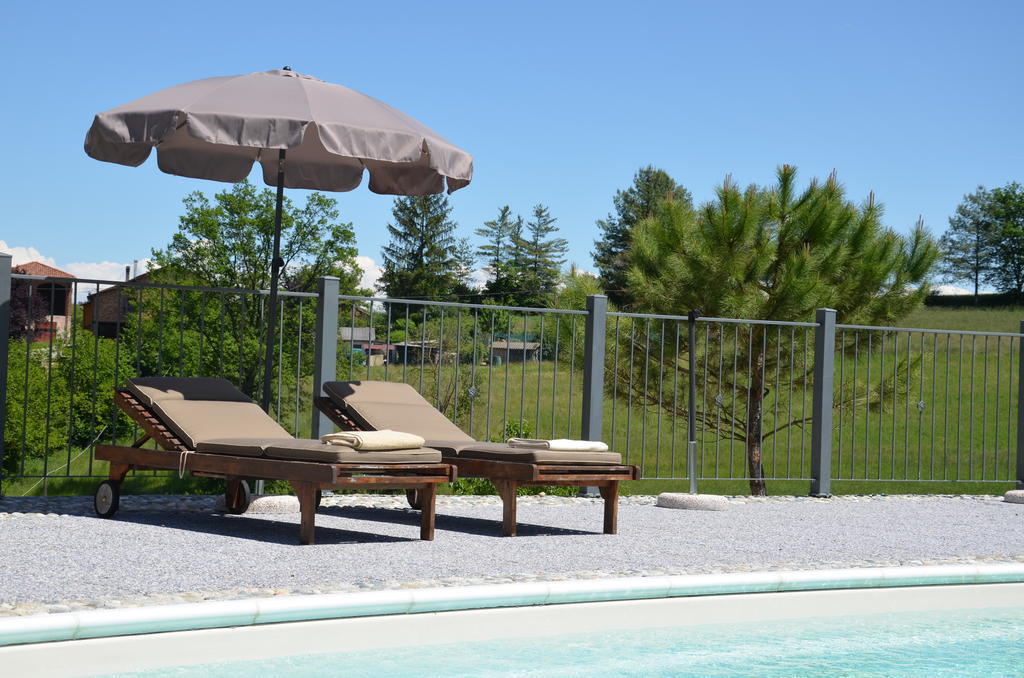 Cascina Castagneto Hotel Castell'Alfero Exterior photo