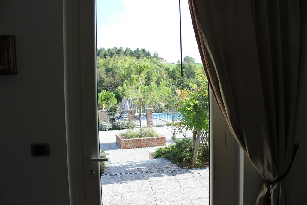 Cascina Castagneto Hotel Castell'Alfero Exterior photo