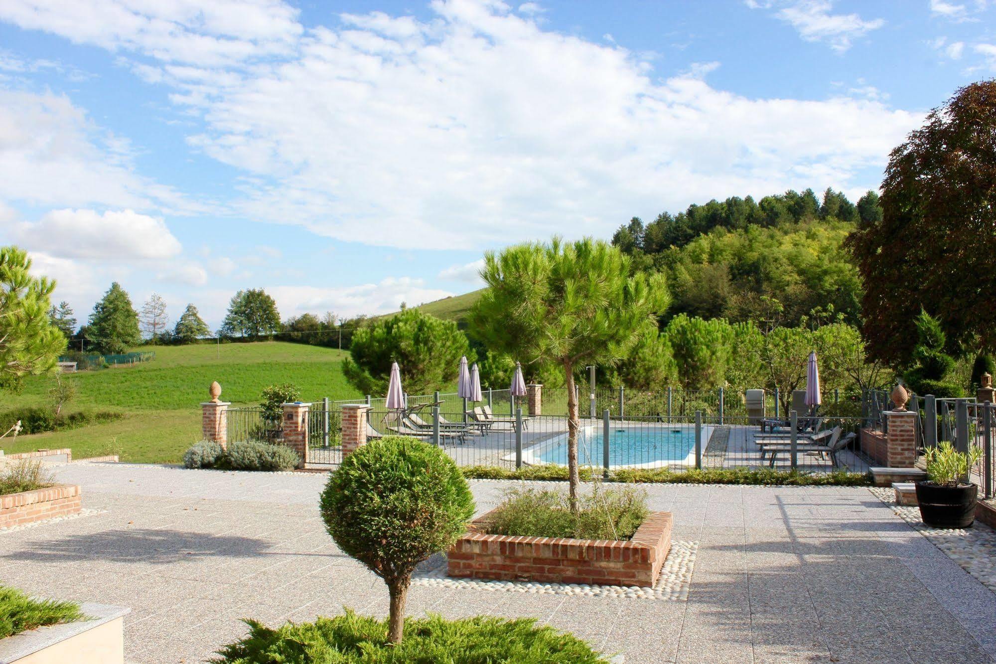 Cascina Castagneto Hotel Castell'Alfero Exterior photo
